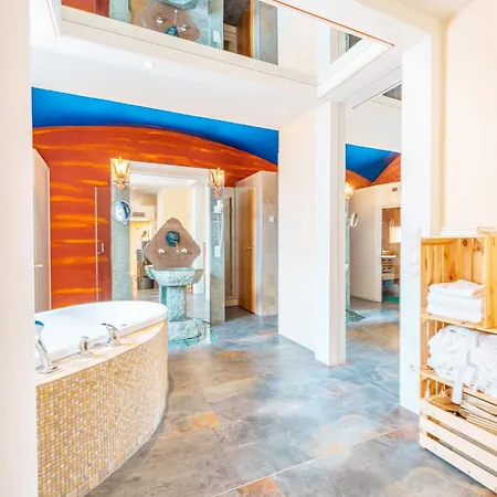 Penthouse Mit Whirlpool, Sauna, Dachterrasse Und Schwedenofen, Air-condition ホテル