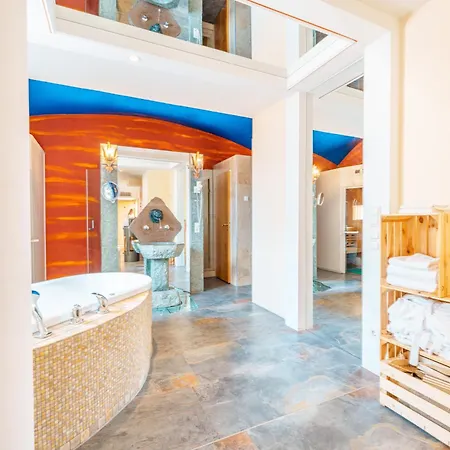 Penthouse Mit Whirlpool, Sauna, Dachterrasse Und Schwedenofen, Air-condition Hotell