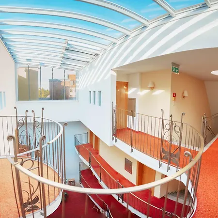 Hotell Penthouse Mit Whirlpool, Sauna, Dachterrasse Und Schwedenofen, Air-condition