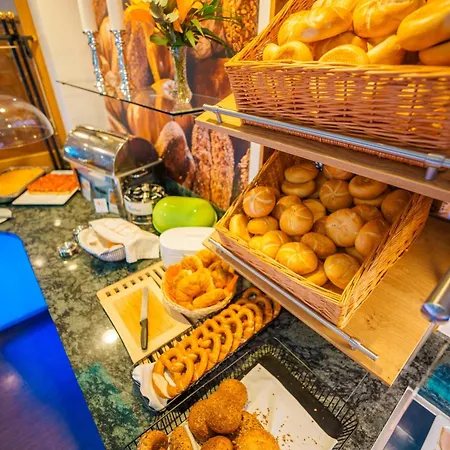 Hotell Penthouse Mit Whirlpool, Sauna, Dachterrasse Und Schwedenofen, Air-condition