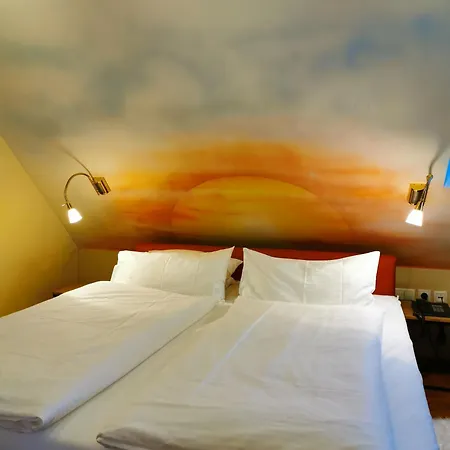 Penthouse Mit Whirlpool, Sauna, Dachterrasse Und Schwedenofen, Air-condition, Lift Ins Hallenbad * Altötting